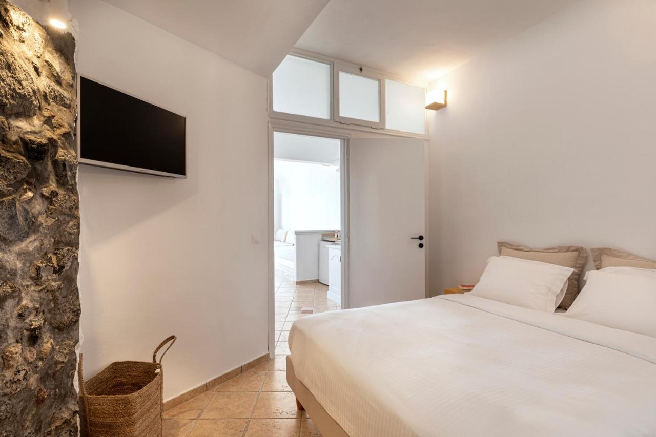 Calderas Hug & Panoramic Sea View - 3 Lux Suites Imerovigli  Exterior foto